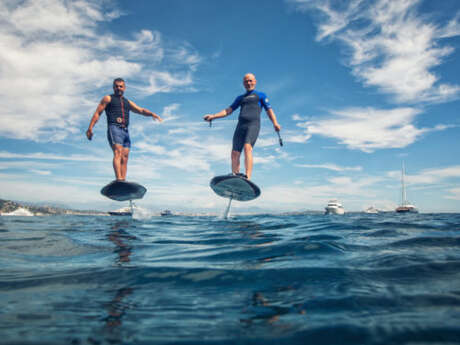 Location de surf foil électrique par Ré Glisse
