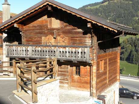 Les Vieux Greniers Les Vieux Greniers