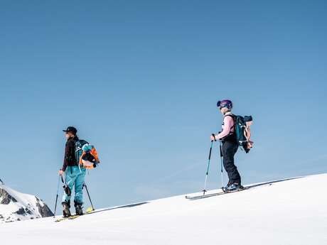 Ski touring & Splitboarding adventures