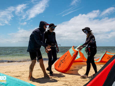 Vakarm Kite School