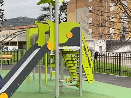 Aire de jeux des Prés ST Jean