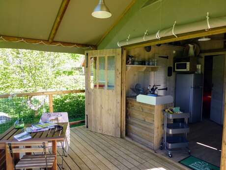 Champs Libre : Cabane-Lodge du Camping de Martinière