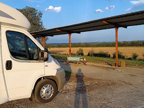 Zona de aparcamiento para autocaravanas