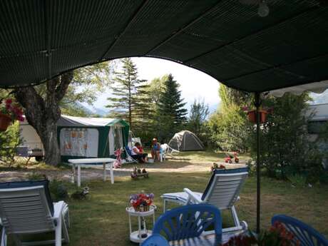 Camping du Lac - Les Iscles***