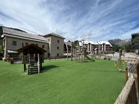 Auron station kindergarten