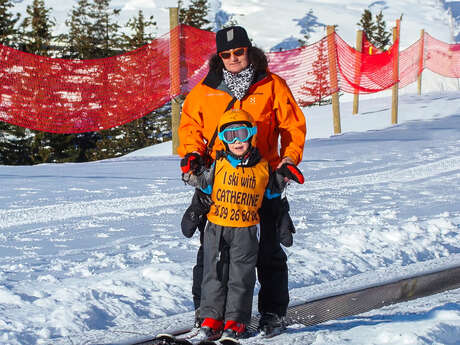 Cours de ski famille et jeunes enfants avec Catherine