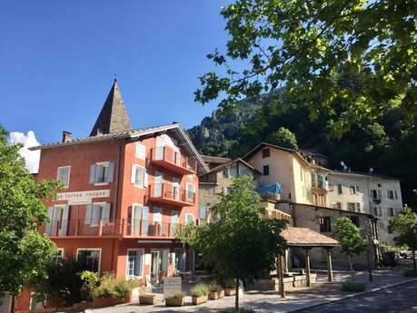 Les Terres Rouges