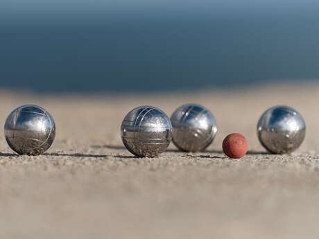 Concours de pétanque