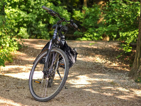 Le hameau des Censiés à vélo