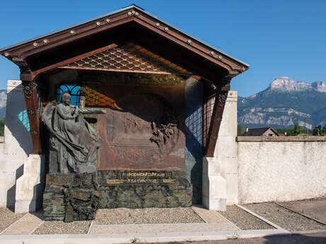 Cénotaphe Berges au cimetière de Villard-Bonnot