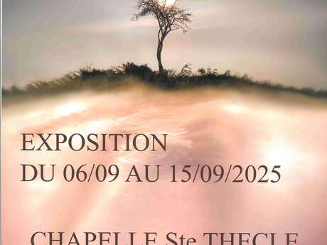Fotografische Kunstausstellung von Gérard Bret in der Kapelle Ste Thècle