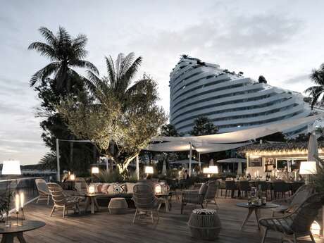 Napa restaurant & Beach Club