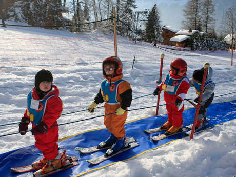 Ski - Club des Piou-Piou - Cours collectifs pour les touts petits - ESF