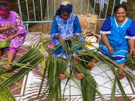 Braiding Workshop with the E Nga Ta Vuu Association