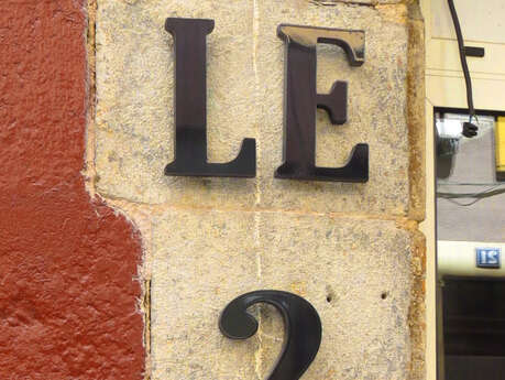 Le 28