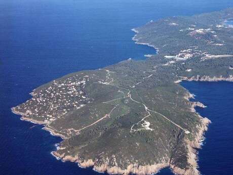 Navettes vers l'île du Levant - Vedettes îles d'Or et le Corsaire