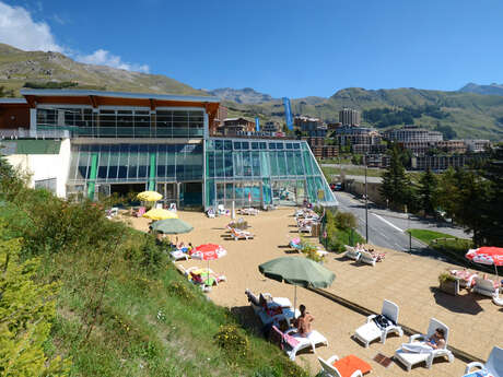 Swimming pool at the Palais des Sports de la Grande Ourse Swimming pool at the Palais des Sports de la Grande Ourse