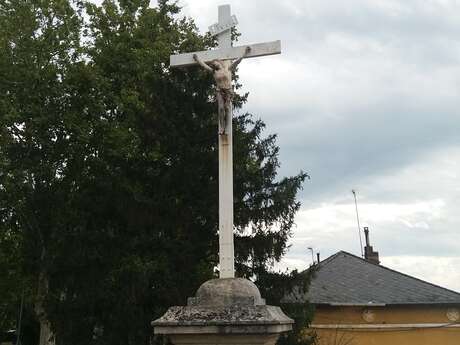 Croix du rond point de la Bucolique