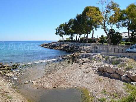 Plage de la piscine