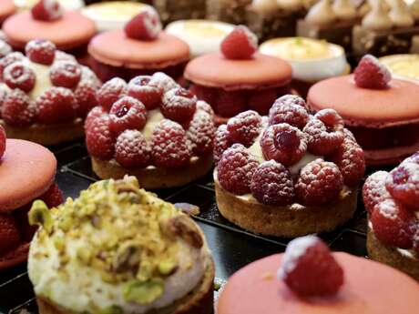 Hat's - Pont de l'Arc