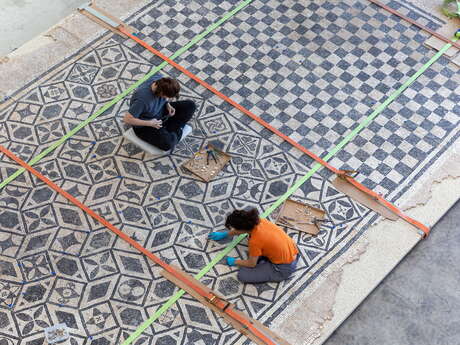 Visite privilège : Au cœur de l’atelier de restauration