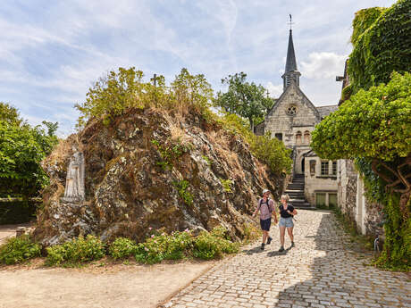 A relaxing walk around Béhuard