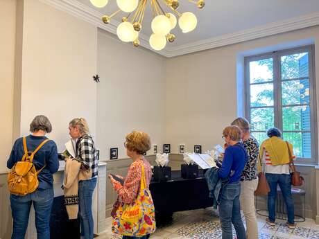 Découverte de l’exposition « Matières Brutes » par Pierre Bénard Ségu & des parfums de niches par Félix Lemarchal - Rencontres Parfumées
