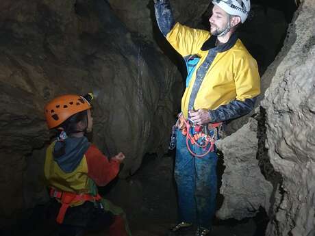 Spéléologie découverte  - Grotte de la Résurrection avec Ecrins Spéléo Canyon