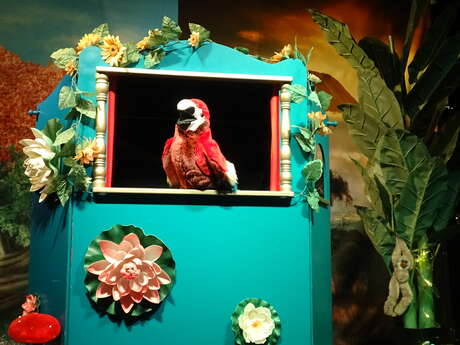 Le vilain petit mouton et le secret de la poule au n'oeuf d'or