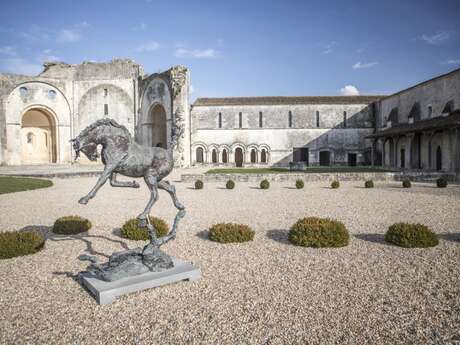 Abbaye de Trizay