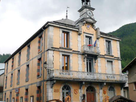 Mairie d'Aiguilles