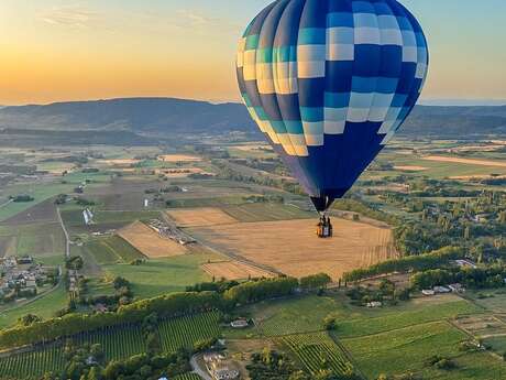 Vol en montgolfière :Une expérience magique au lever du jour