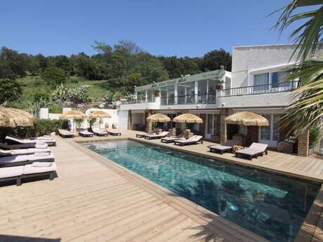 Villa Tricoli by Laõrine & Ayãna