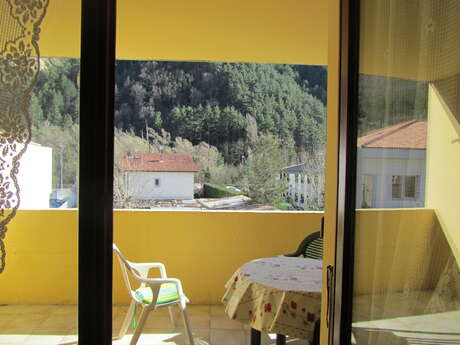 2 Room Apartment, rue des Archives - 4th floor