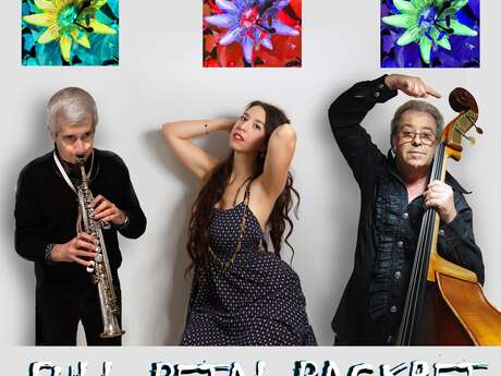 Concert at the church - Les Chantefleurs - Full Petal Packret