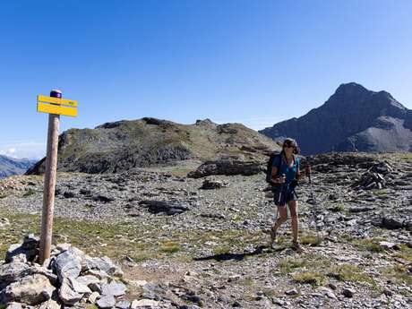 Le col des Terres Blanches depuis Prapic