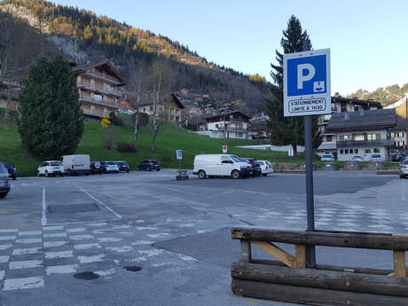 Car Park Villavit