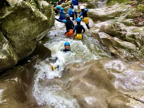 Canyoning Kids avec le bureau des Guides de Morzine Avoriaz