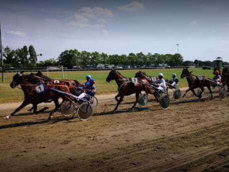 Hippodrome De Marches