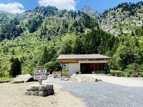 Chalet du col des Montets