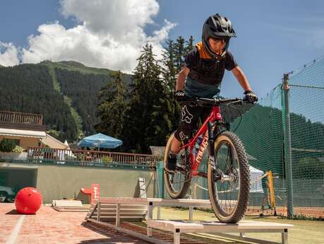 Ecole Suisse de Ski et de VTT