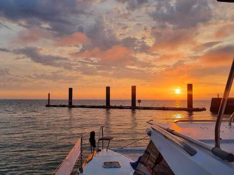 2-stündige Katamaranfahrt zum Sonnenuntergang von Dream'On