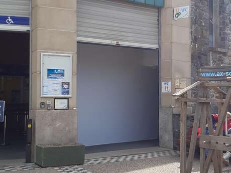 Toilettes publiques - Télécabine