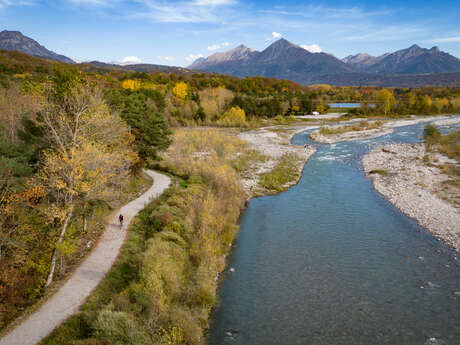Plan d'eau du Champsaur par la voie douce