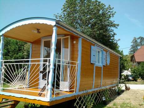 original accommodation: the caravan original accommodation: the caravan