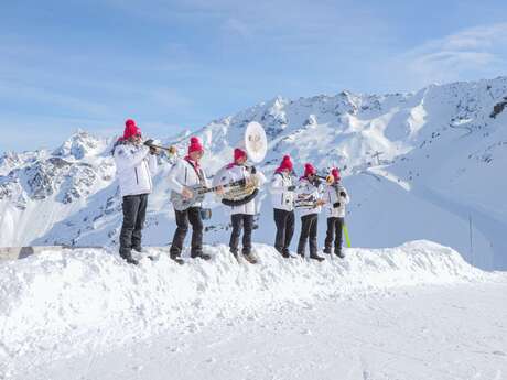 Musical entertainment with Cocktail de Zik