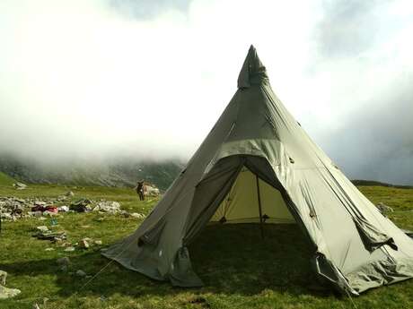 Journée nature : animations nature en tipi dans les Monts du Forez