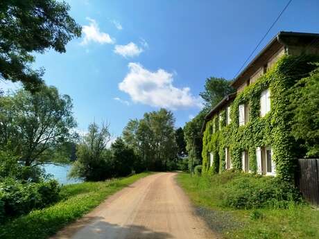 En visite sur le chemin de halage