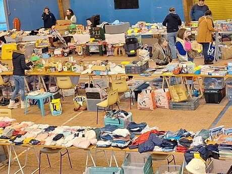 Bourse aux jouets, vêtements enfants et matériel de puériculture