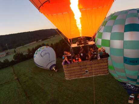 Profitez d'un baptême en montgolfière et d’un hébergement insolite